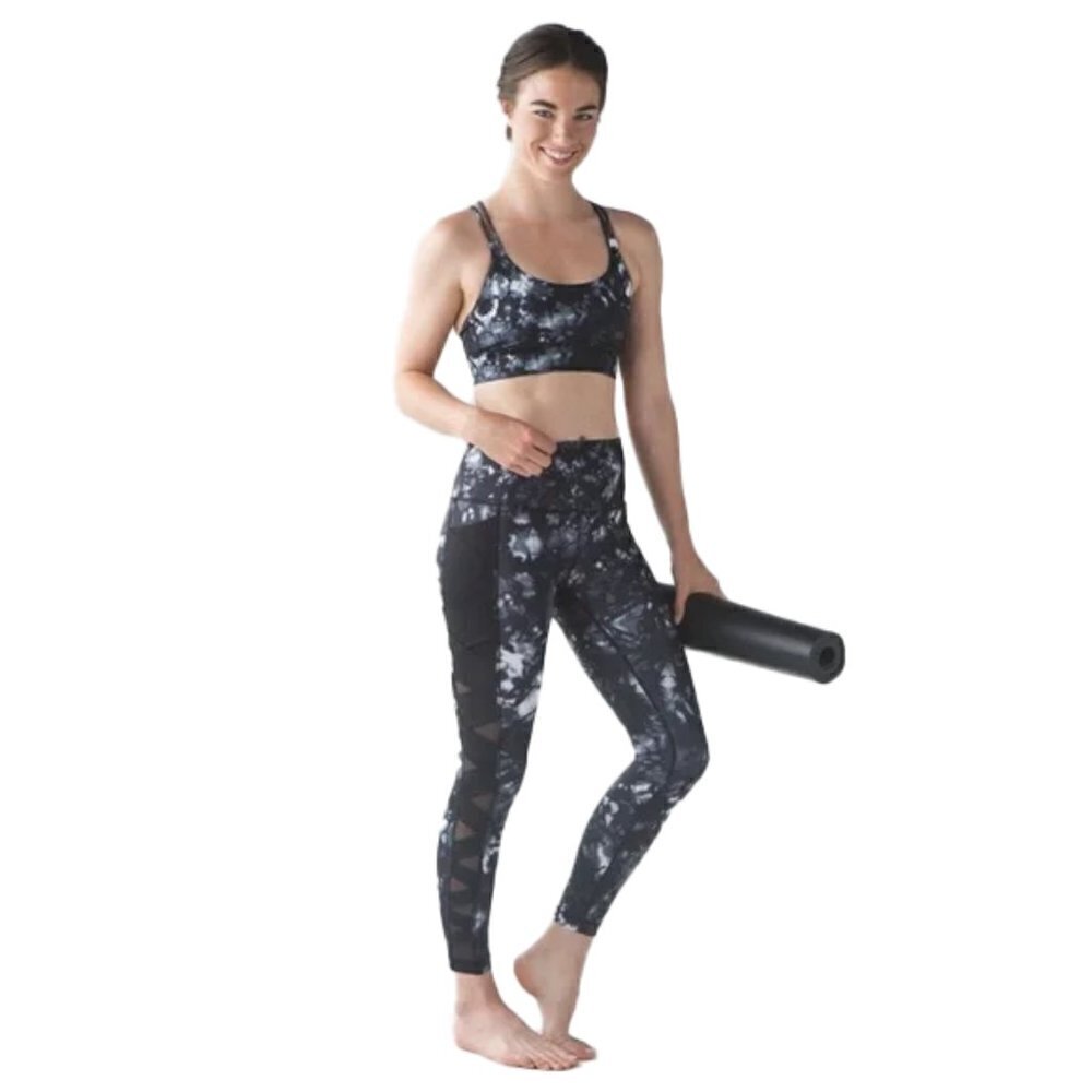 🆕 LULULEMON Rise and Flow Pant (Full-On Luxtreme) SIZE 4